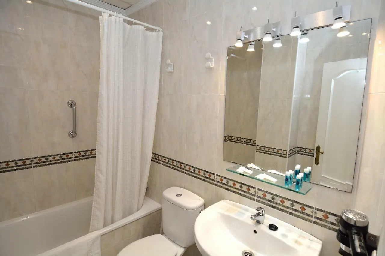 Apartamentos Hc Burriana Playa Nerja 0*,