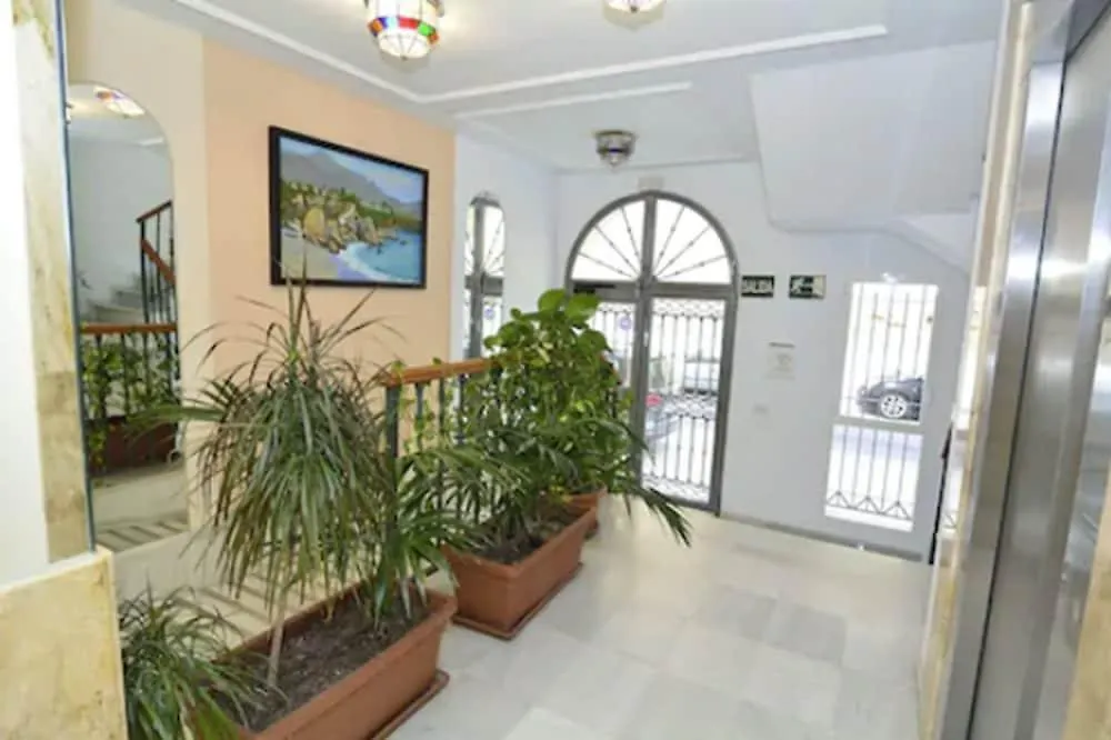 Apartamentos Hc Burriana Playa Nerja 0*,  Hiszpania